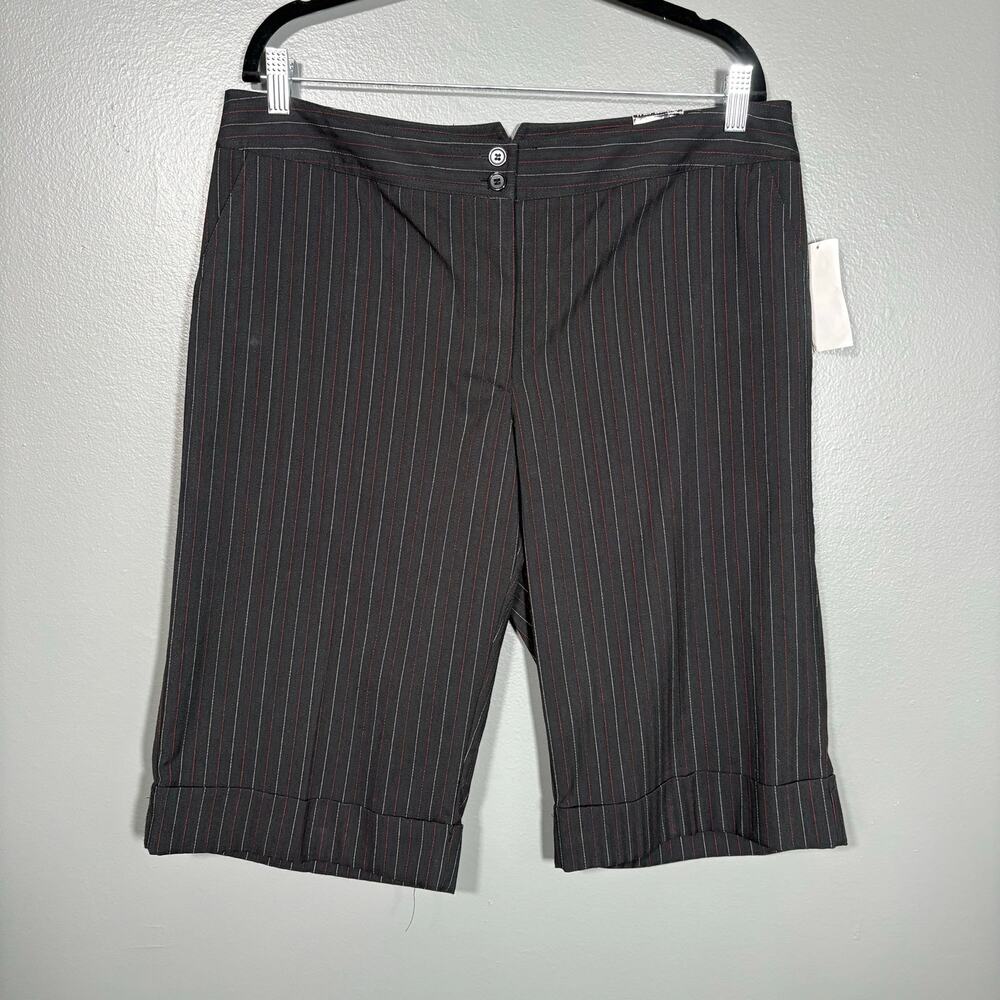 Studio 1940 Vintage NWT Y2K Black Pinstriped Long Shorts - Women's Plus Size 16